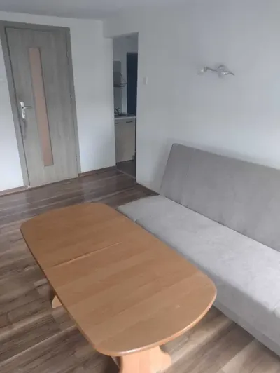 Mieszkanie 38m2 ( przy skrzyżowaniu ul. Obywatelskiej i Jana Pawła II ) - miniatura 2