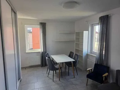 Piękna kawalerka 34 m w centrum miasta do wynajęcia - miniatura 3