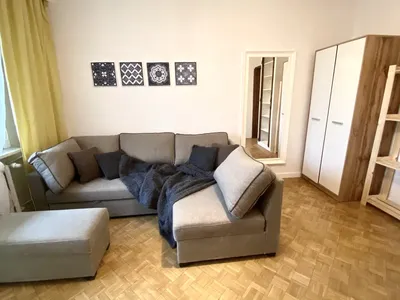 Room 18m2 with balcony from May - miniatura 3