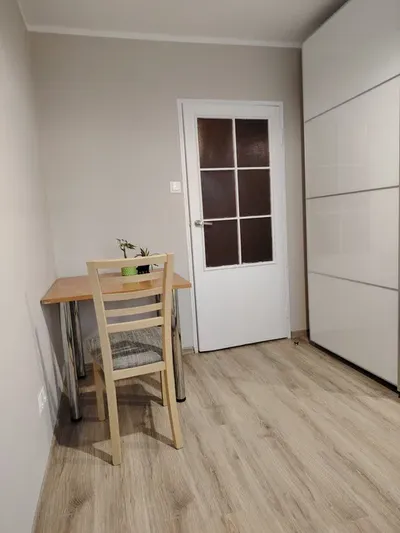 Wynajmę mieszkanie 3 pokojowe na Ratajach, os. Boh. II wojny światowej - miniatura 2