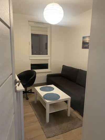 Pokój w mieszkaniu dwupokojowym