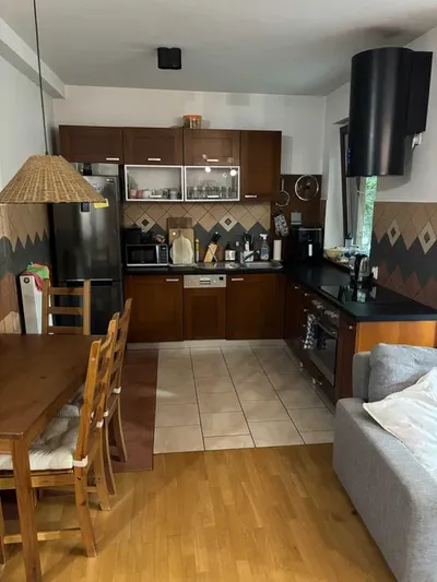 Pokój do wynajęcia w mieszkaniu 3 osobowym na okres (czerwiec/lipiec/sierpień) - miniatura 3