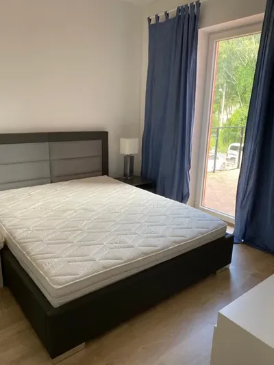 Wynajmę mieszkanie M4 z garażem - miniatura 3