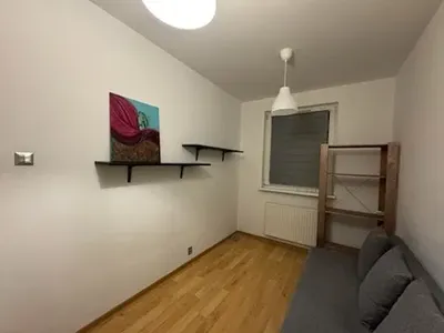Pokój Ursus dla kobiety od maja - miniatura 3
