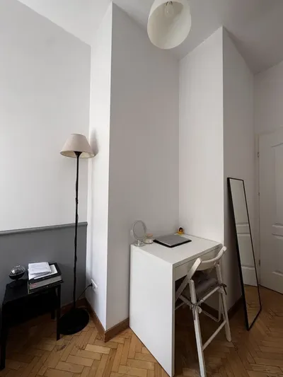 Pokój w centrum Warszawy - miniatura 4