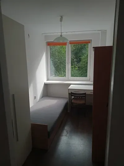 Wynajmę 1 osobowy pokój blisko uczelni ul. Pana Tadeusza - miniatura 3