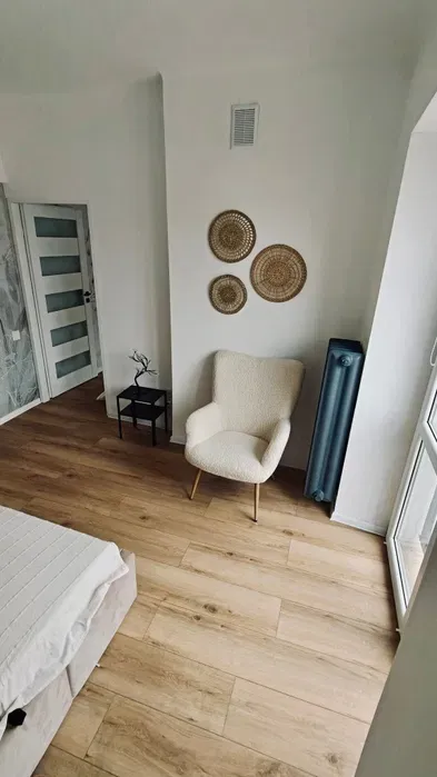 Dwa pokoje, umeblowane przy parku staromiejskim - miniatura 4