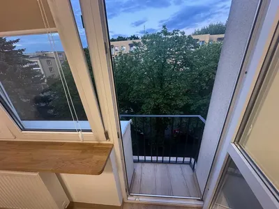Wynajmę kawalerkę, ul. Cieszkowskiego 7, Górna, Blok z cegły - miniatura 4