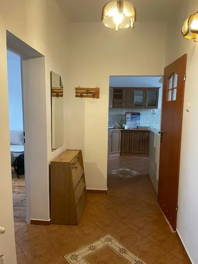 Wynajmę mieszkanie ( dół domu ) 3 pokojowe 65 m2 - osobne wejście - miniatura 3