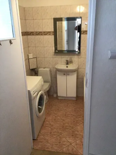 Mieszkanie 1 pokojowe 40 m2 na ul. Czwartek 22 - miniatura 4