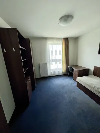 Pokój w prywatnym akademiku przy ul. Chodźki