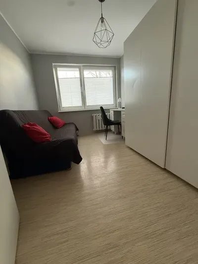 3 pokoje do wynajęcia | parter | os. Wł. Łokietka | blisko Morasko | od zaraz - miniatura 3