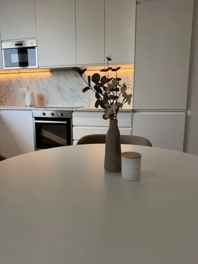 Mieszkanie 2 pokoi z balkonem i garażem na Bemowie - miniatura 3