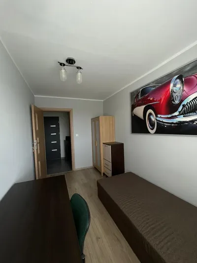 Pokój z balkonem do wynajęcia dla spokojnej osoby