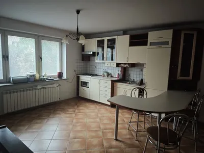 Pokój do wynajęcia z balkonem w spokojnej okolicy - miniatura 4