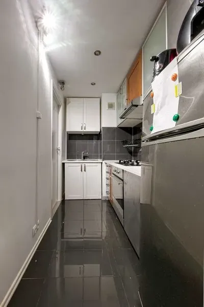 Pokój z balkonem przy metrze Rondo ONZ/ ul. Pereca 13 / Wola/ 94 - miniatura 5