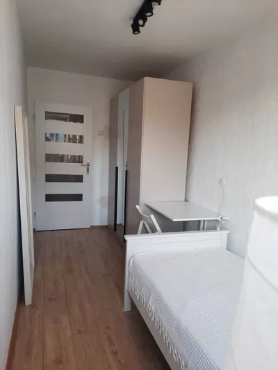 Pokój 1 -osobowy dla studentki - miniatura 3