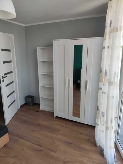 Pokój jednoosobowy - miniatura 3
