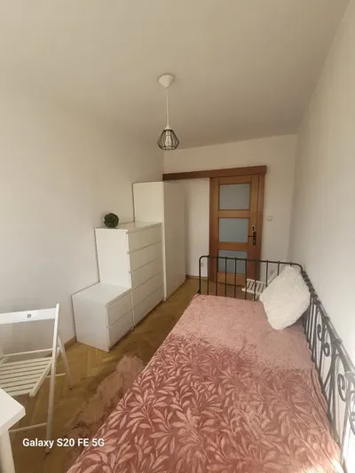 UAM Stomatogia Farmacja Bukowska przy Rokietnickiej - miniatura 2
