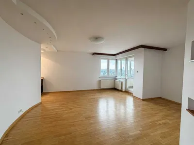 4-pokojowe mieszkanie z widokiem na jezioro. Praga. Al. Stanów Zjednoczonych - miniatura 2