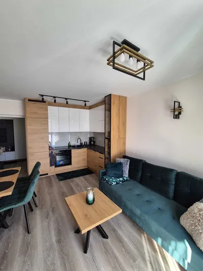 Nowe M3 - 40 m2 Blok II PIiętro Winda Balkon Powst.Warszawy 4 Byd. - miniatura 2