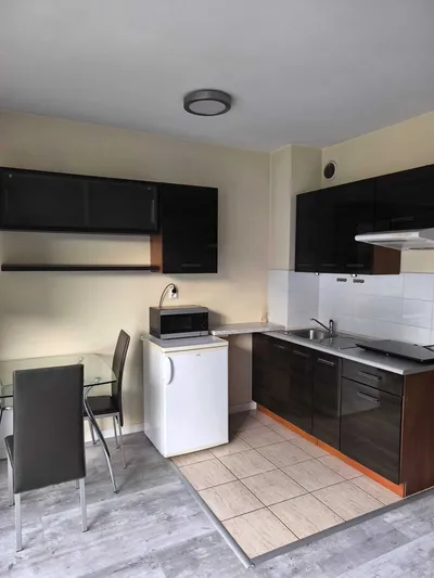 Kawalerka 28 ma, Wieniawa. Osiedle zamknięte, apartamentowiec - miniatura 3