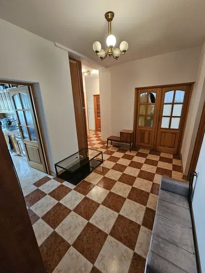 Duży pokój obok metra Imielin - miniatura 3