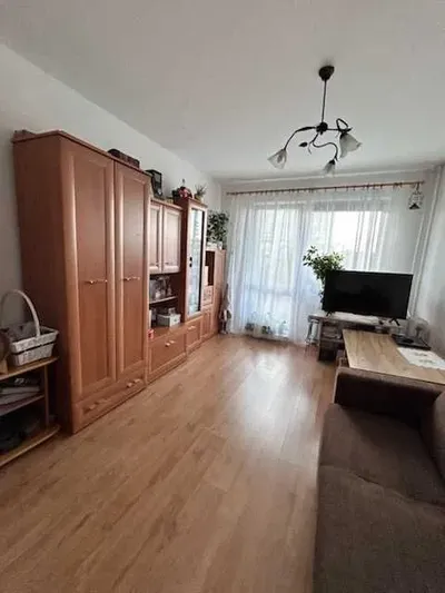 Wynajmę mieszkanie 40 m 2-pokoje, Kr Augusta - miniatura 2
