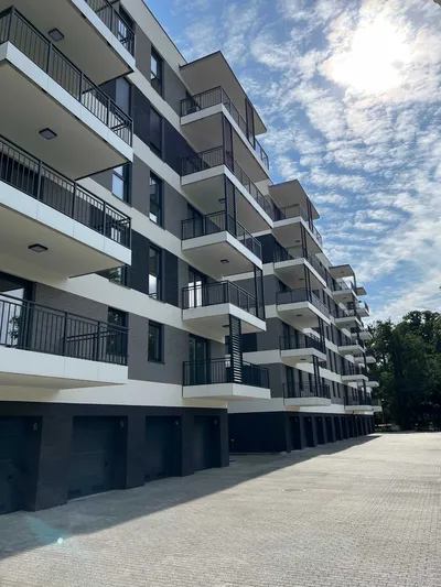 Mieszkanie 45 m² | Parking w cenie | Centrum Bydgoszczy | Balkon z widokiem na Kanał | Umeblowane - miniatura 2