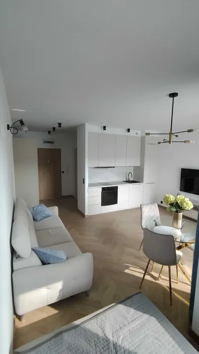 Kawalerka w nowo oddanym budynku 30 m2, ul. Zawadzkiego - miniatura 4