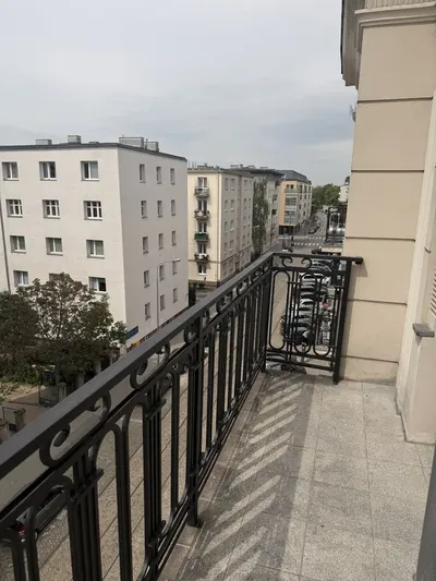 2 pokoje 50m2 po generalnym remoncie z balkonem - miniatura 5