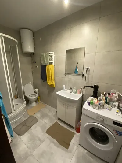 Przechodni pokój do zamieszkania w kawalerce - miniatura 5