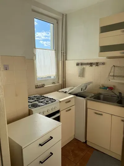 małe 2 pokoje w okolicy Placu Wilsona - miniatura 4