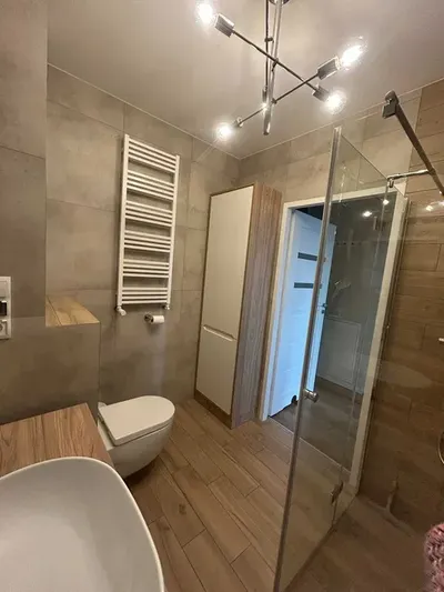 Mieszkanie 47m2 w centrum z klimatyzacją, parkingiem, piwnicą, windą - miniatura 5