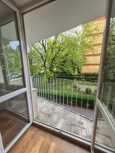 3 pokoje z oddzielną kuchnią – Krzyki, blisko Aquaparku - miniatura 2