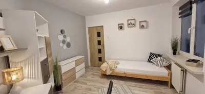 1 os. pokój Cegielniana, centrum miasta blisko Rynku, UR, WSPiA, MH od CZERWCA lub LIPCA - miniatura 2