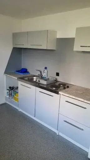 16 m2 w okolicy Szpitala PSK-4 i Uniw Medycznego tylko 999 bez opłat - miniatura 2