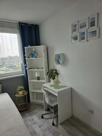 Pokój 1-osobowy 1300 zł całość - miniatura 2