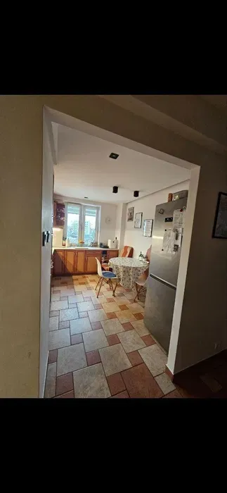 Pokój dla 1 osoby + miejsce parkingowe pod blokiem - miniatura 4