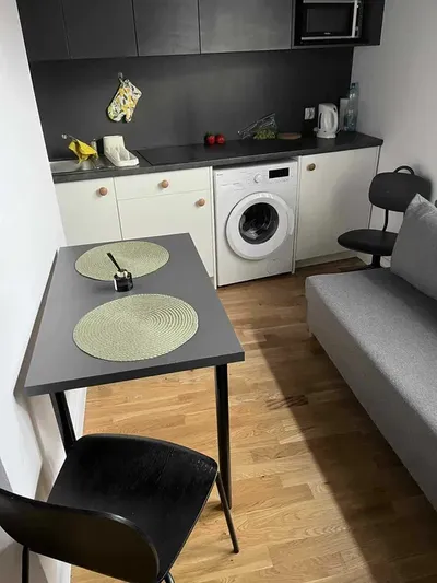 Kawalerka 13,5 m² Poznań Wilda — prywatny akademik, od czerwca