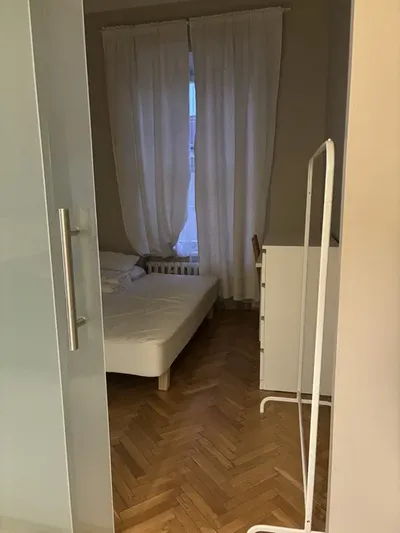 1.08.2026| Najem jednosobowy, kobiety, Stare Miasto || Single-room rent for women, Old Town - miniatura 5