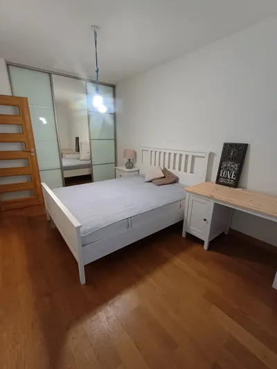 Mieszkanie do wynajęcia Ślusarska/Zabłocie - 3 pokoje - miniatura 2
