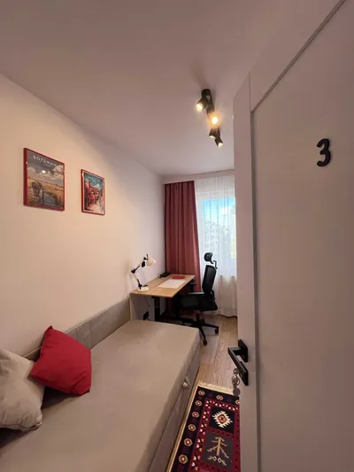 Pokój AFRYKA w mieszkaniu z podróżniczym vibem | coworking & community | Gdańsk Chełm