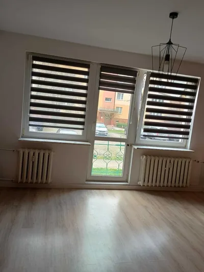Przytulna kawalerka 31 m² z miejscem parkingowym - miniatura 3