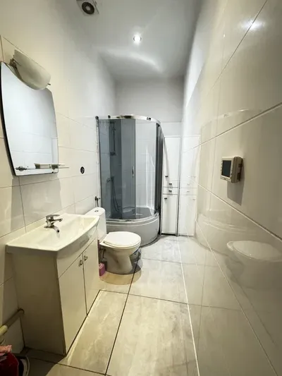 Pokój jednoosobowy dla osoby pracującej / centrum - miniatura 4