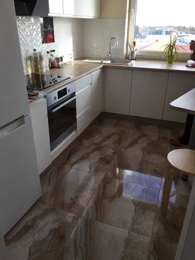 Komfortowy apartament 63m, 3 pok, z windą, jasny i słoneczny - miniatura 4