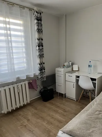 [ Ogłoszenie grzecznościowe ] Odstąpie pokój jednoosoby ul. Oratoryjna blisko UMLUB - miniatura 2