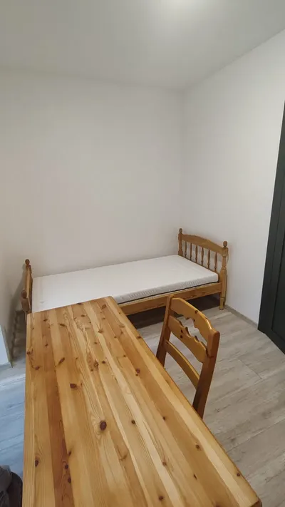Mieszkanie dla 3 osób, ul. Pagi, tuż przy uczelni - miniatura 2