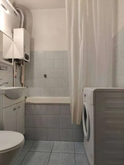 Wynajmę ładne mieszkanie w centrum miasta - miniatura 3