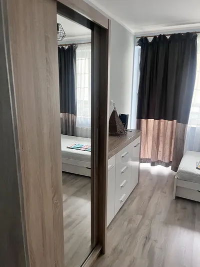 Pokoj jednoosobowy z balkonem al. Niepodlegosci 1 calosc 1200 zl+prad - miniatura 3